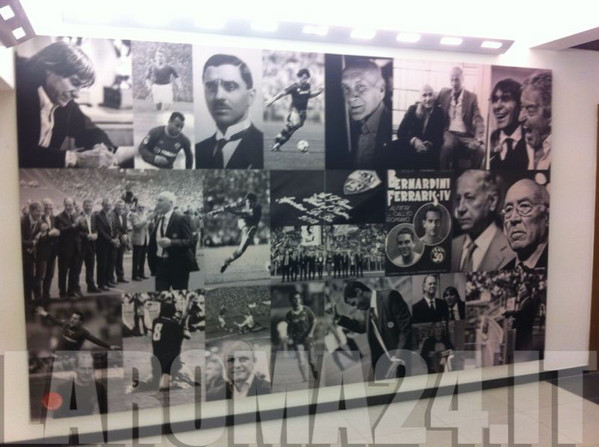 pannello_hall_of_fame_trigoria_sala_stampa_231113