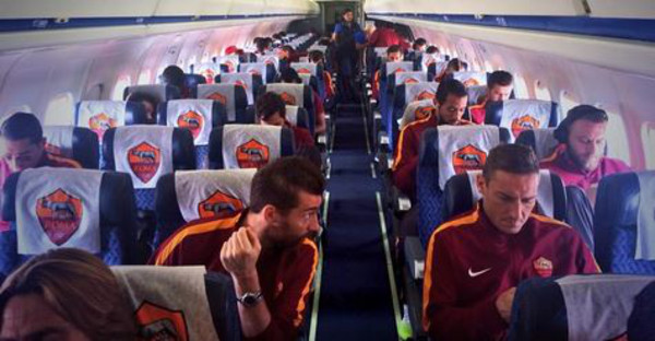 roma-in-aereo-ritorno-a-boston_foto-twitter-roma