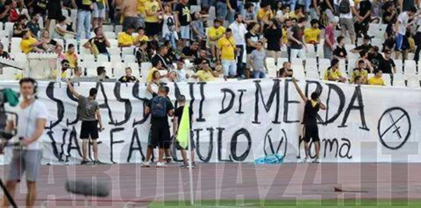 aek-roma-striscione