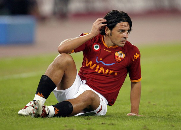 as-romas-esposito-sits-on-the-field-during-their-italian-serie-a-soccer-match-against-inter-milan-in-rome
