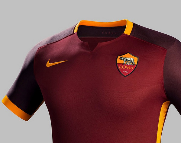nuova-maglia-roma-mezzo-busto