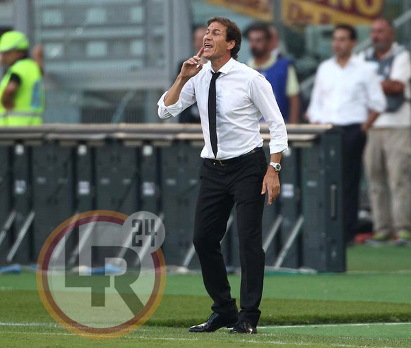 roma-juventus-garcia-30082015-mancini