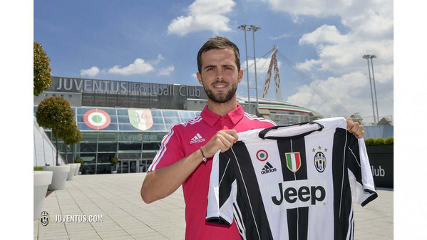 pjanic-maglia-juve_foto-sito-juve
