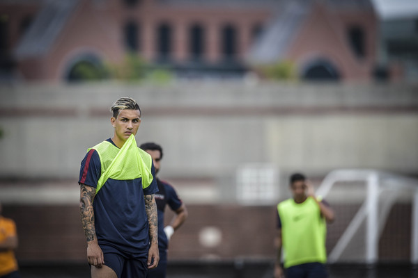 as-roma-training-session-119