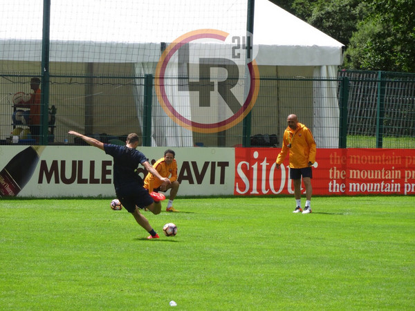 dzeko-tiro-in-porta-lr24