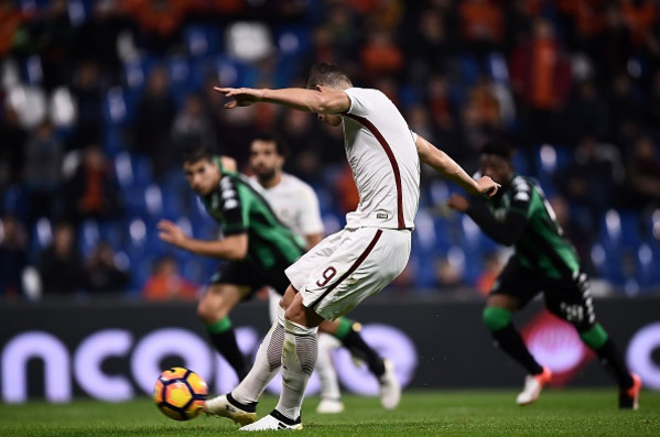 fbl-ita-seriea-sassuolo-roma-38