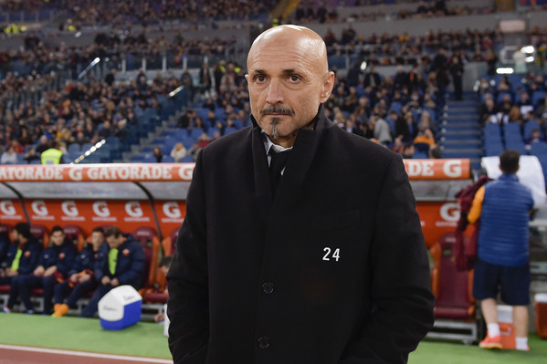as-roma-v-fc-torino-serie-a-18