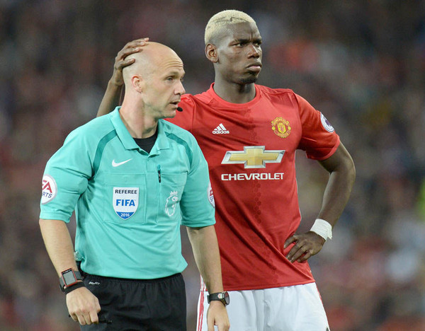 pogba-mano-in-testa-a-taylor