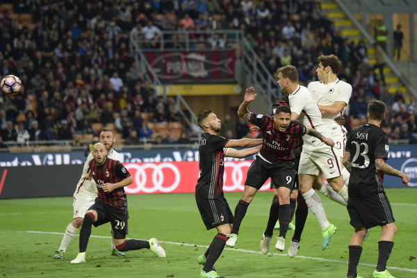 ac-milan-v-as-roma-serie-a-20