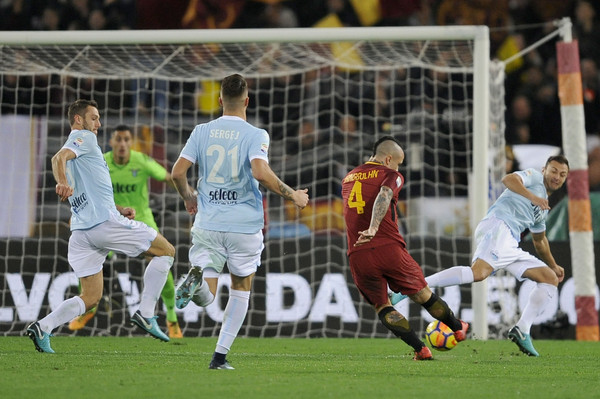 as-roma-v-ss-lazio-serie-a-65