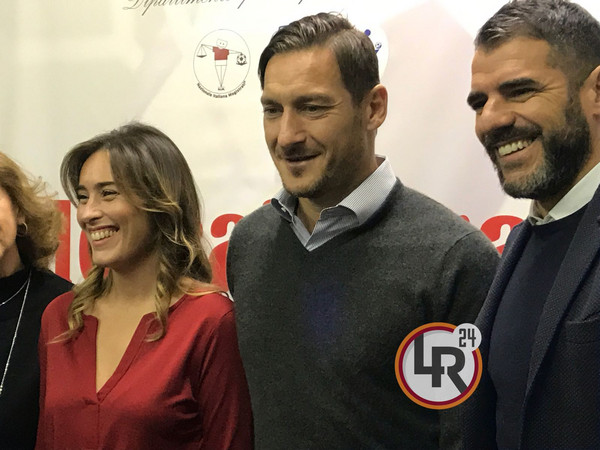 totti-perrotta-boschi-sorriso