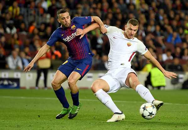 fc-barcelona-v-as-roma-uefa-champions-league-quarter-final-leg-one-15