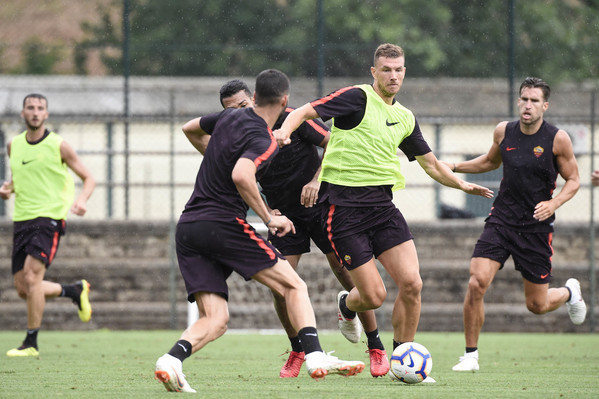 ritiro-as-roma-20182019-allenamento-pomeridiano-4
