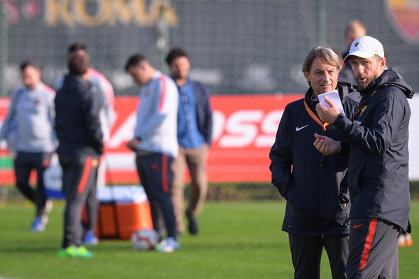 as-roma-aldair-aquilani-e-moriero-in-visita-a-trigoria-13