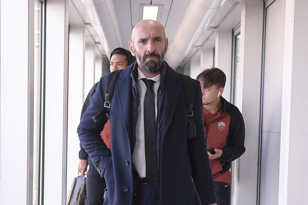 as-roma-il-viaggio-della-squadra-per-la-trasferta-di-cagliari-2