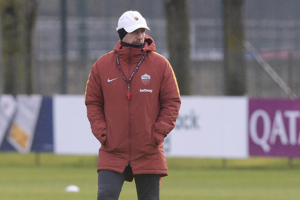 as-roma-seduta-di-allenamento-al-centro-sportivo-di-trigoria-15