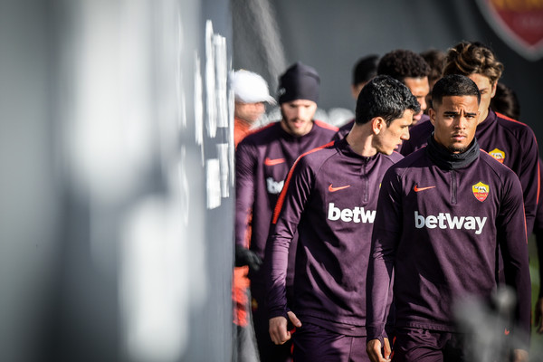 as-roma-allenamento-a-trigoria-334