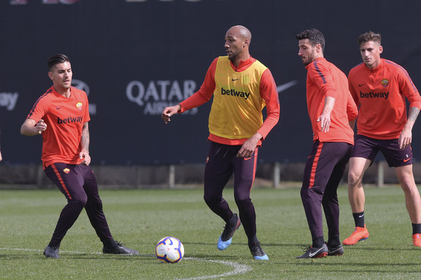 as-roma-allenamento-mattutino-a-trigoria-74