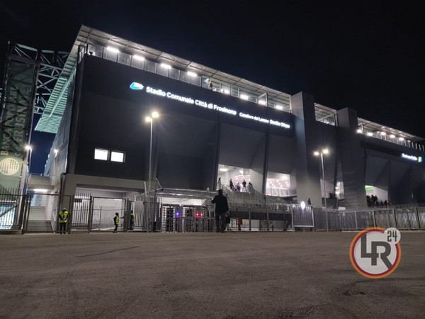 stadio-benito-stirpe-esterno-frosinone-roma-23-02-19