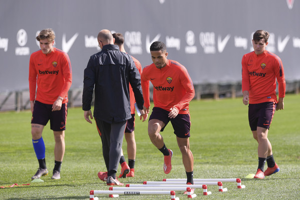 as-roma-allenamento-mattutino-a-trigoria-76