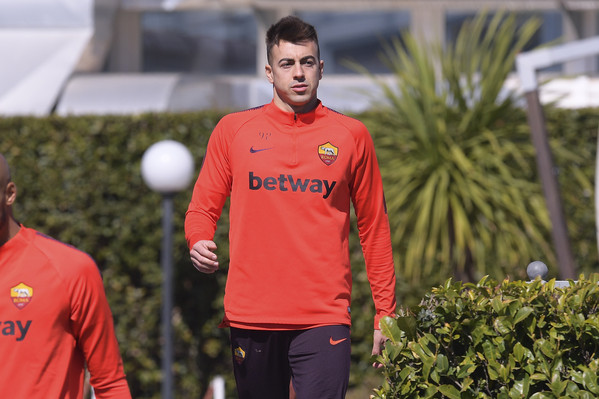 as-roma-allenamento-mattutino-a-trigoria-86