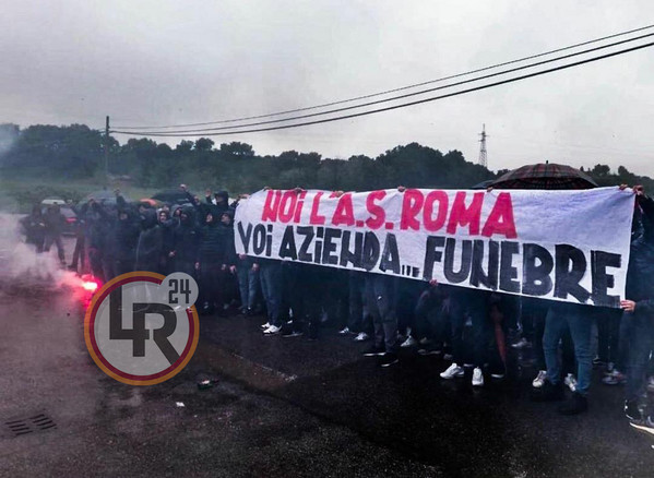 striscione-ddr-2