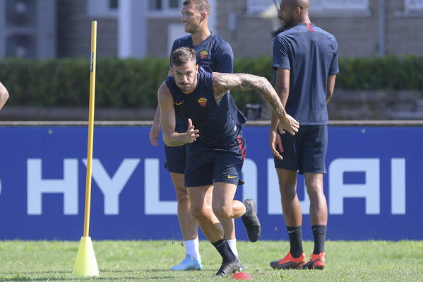 as-roma-sessione-di-allenamento-al-centro-sportivo-di-trigoriaas-roma-sessione-di-allenamento-al-centro-sportivo-di-trigoria-6