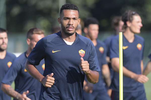 as-roma-seduta-di-allenamento-pomeridiana-al-centro-sportivo-di-trigoria-3