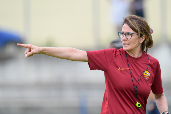 as-roma-ritiro-a-norcia-per-la-squadra-femminile-19