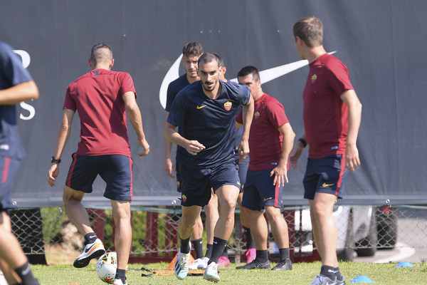 as-roma-allenamento-mattutino-a-trigoria-117