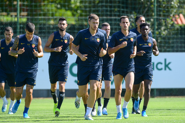 as-roma-allenamento-a-trigoria-593