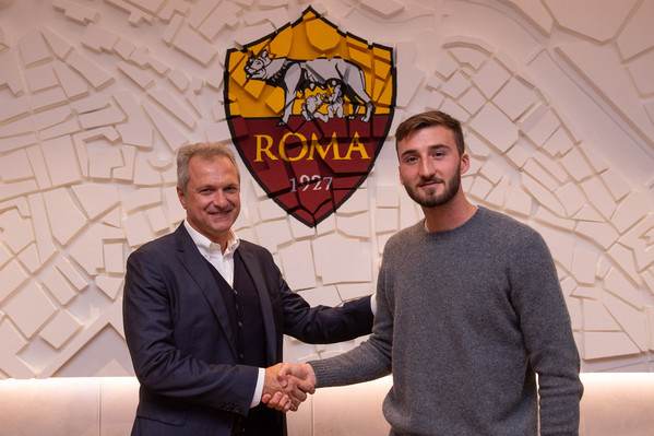 bryan-cristante-firma-il-rinnovo-di-contratto-con-las-roma