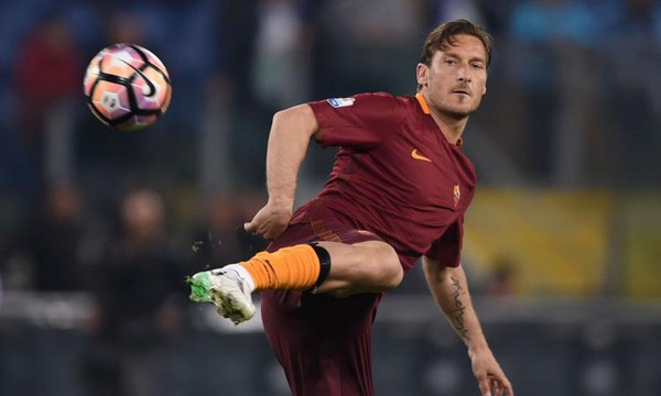 totti-roma-tacco-2016-2017-750x450