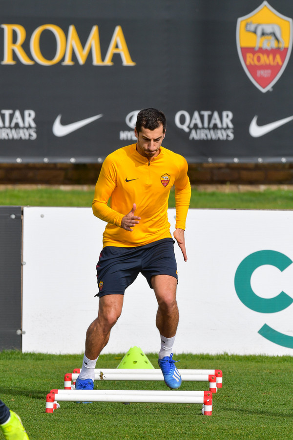 as-roma-allenamento-a-trigoria-851