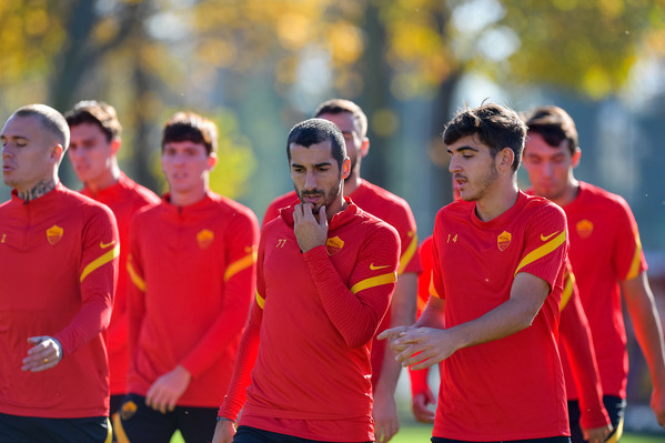 as-roma-sessione-di-allenamento-a-trigoriaas-roma-sessione-di-allenamento-a-trigoria-274