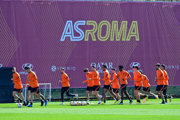europa-league-sessione-di-allenamento-as-roma-a-trigoria-10