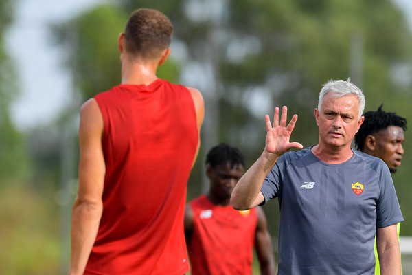 as-roma-training-session-340