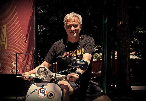 mourinho-vespa-2