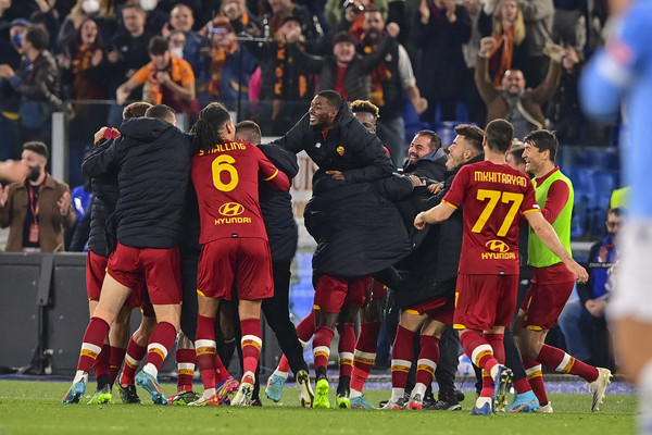 as-roma-v-ss-lazio-serie-a-90