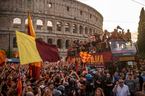 colosseo-pullman-roma-festa