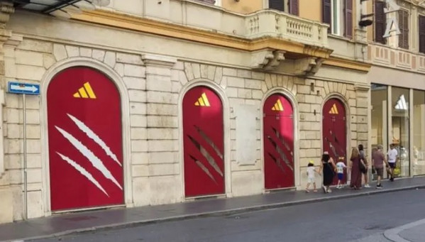 adidas-via-del-corso