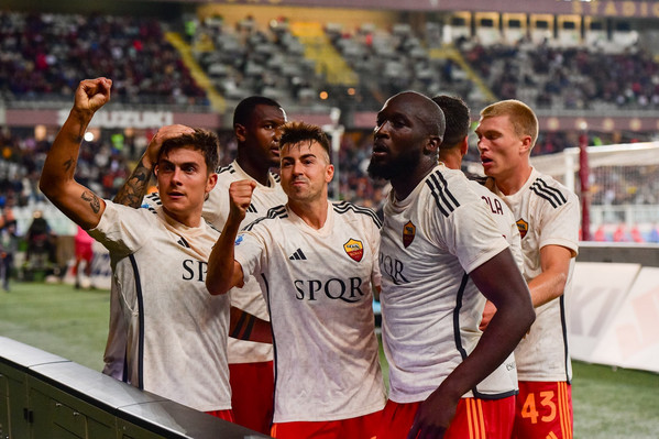 torino-roma-lukaku-esultanza-squadra