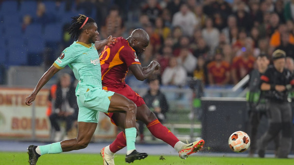 lukaku-gol-roma-slavia-2