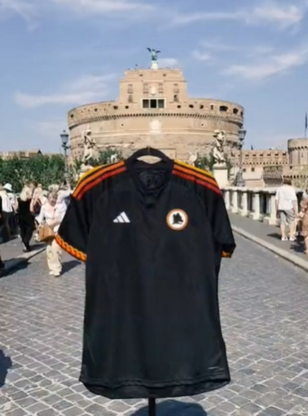 terza-maglia-castel-santangelo