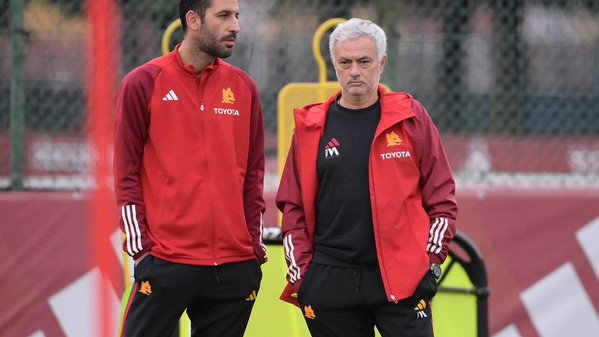 mourinho-e-foti-trigoria-5