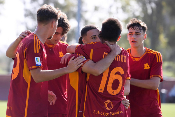 primavera-cagliari-roma-squadra-esultanza