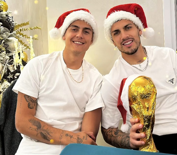 paredes-e-dybala-natale