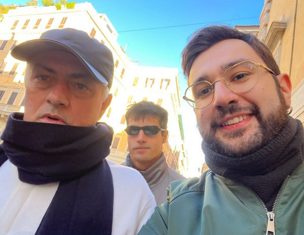 mourinho-selfie-tifoso-roma