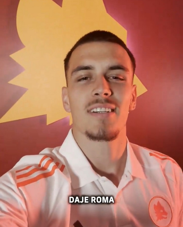 le-fee-screen-twitter