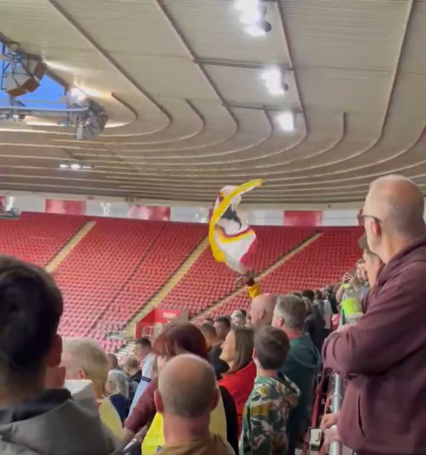 bandiera-roma-amichevole-lazio